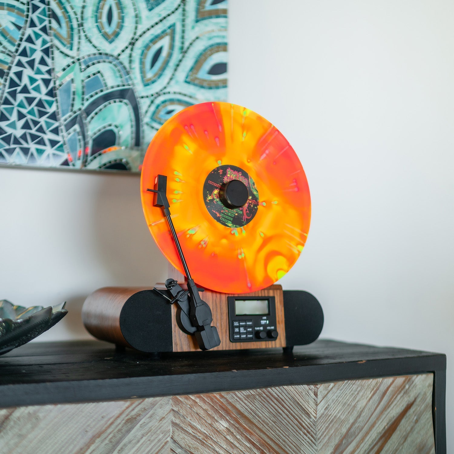 Fuse Vert Vertical Vinyl Record Player